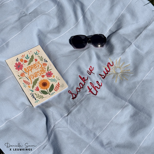 Lightweight beach towel