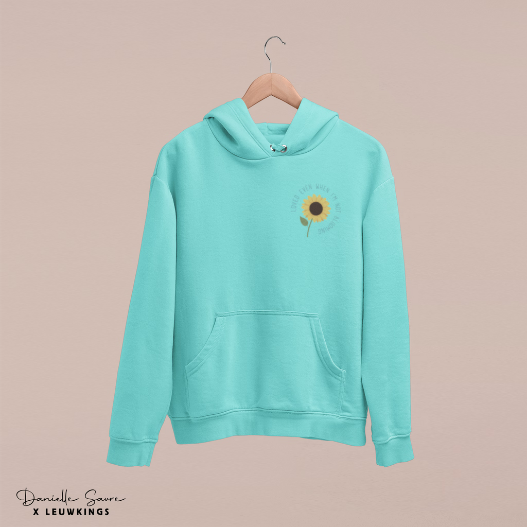Sweater Deserve to be loved
