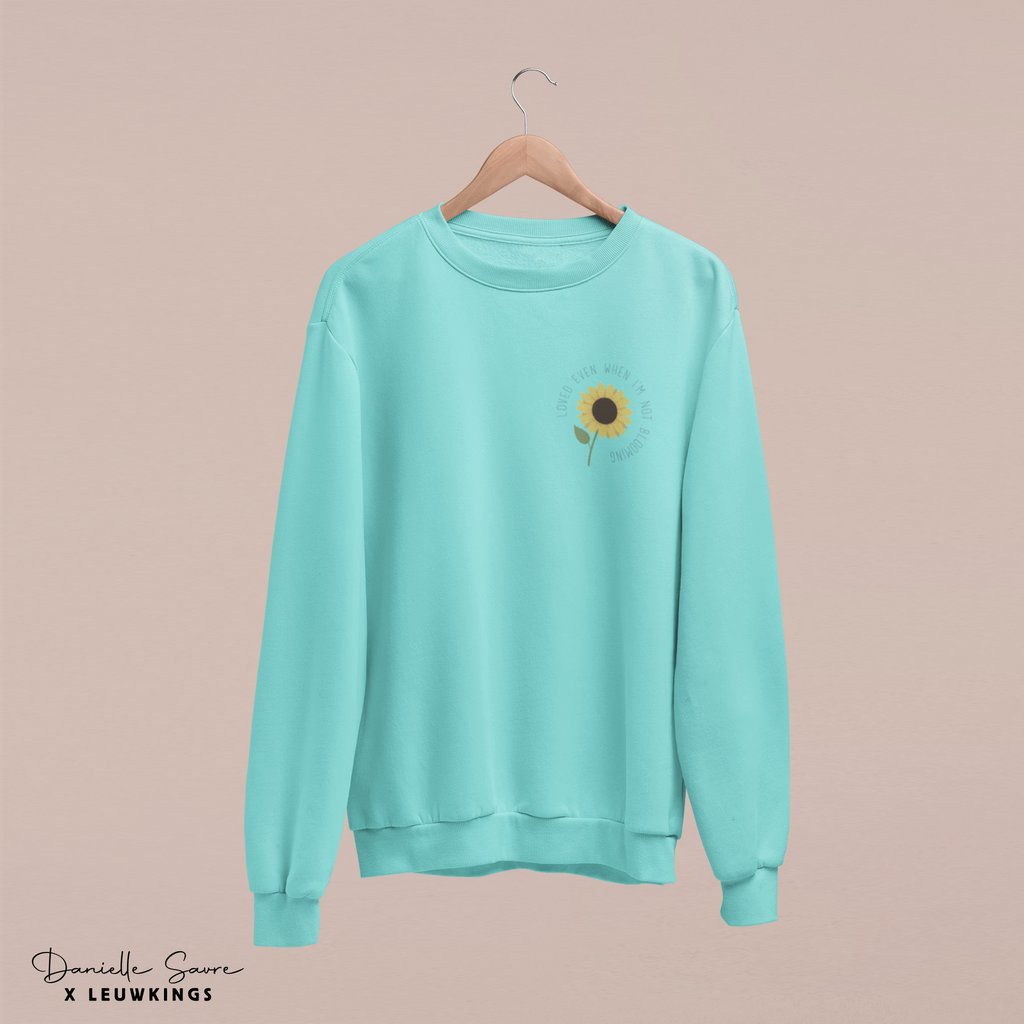 Sweater Deserve to be loved