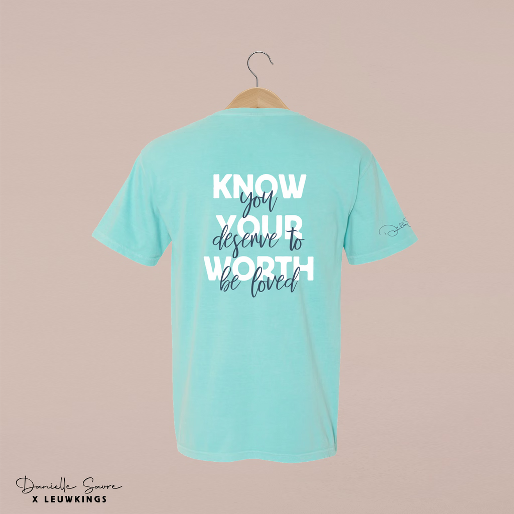 T-shirt Deserve to be loved